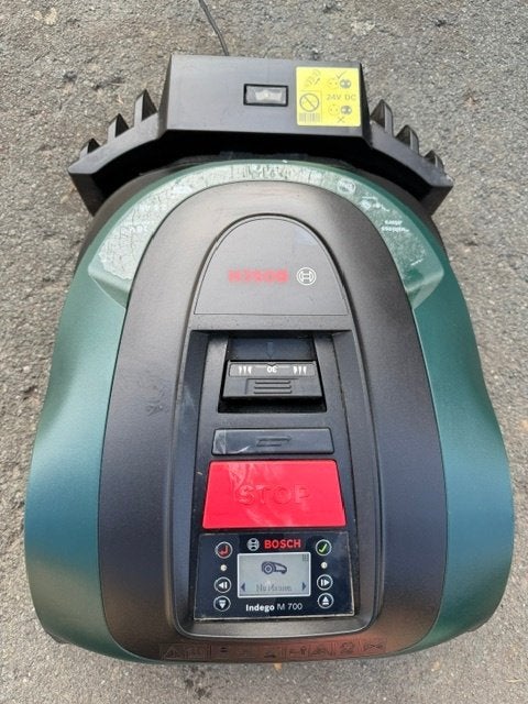 robotmaaier Bosch Indego M700, Jardin & Terrasse, Tondeuses robotisées, Enlèvement, Utilisé, Moins de 20 cm, Bosh