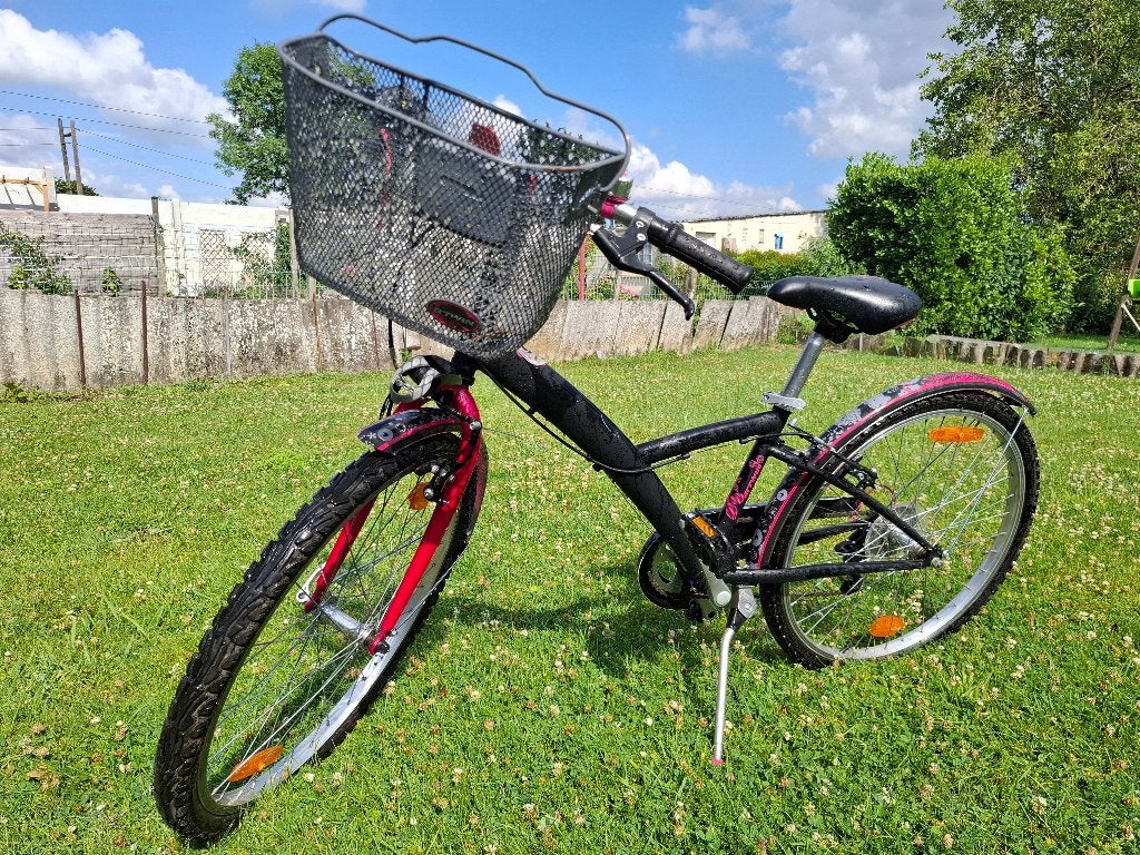Vélo Rose Btwin pour fille - 24 pouces, Vélos & Vélomoteurs, France, B-Twin, Frein sur jante, 24 pouces