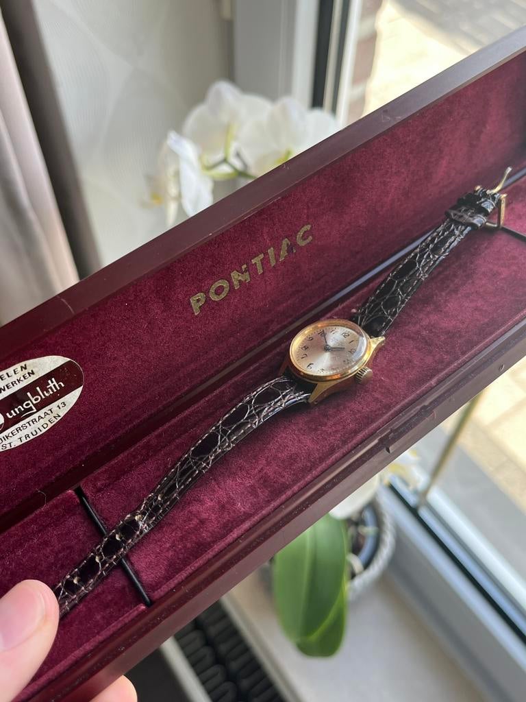 Vintage Pontiac horloge met doos, Handtassen en Accessoires, Horloges | Dames, Ophalen of Verzenden, Polshorloge, Leer, Overige merken