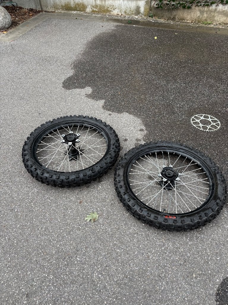 Surron ultrabee, Fietsen en Brommers, Ophalen, Zo goed als nieuw, Overige typen