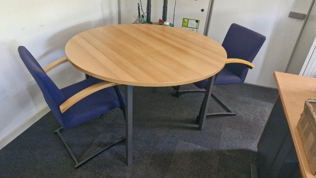 Table de réunion pour bureau avec 4 chaises, Salle de réunion ou de Présentation, Enlèvement, Utilisé, Table