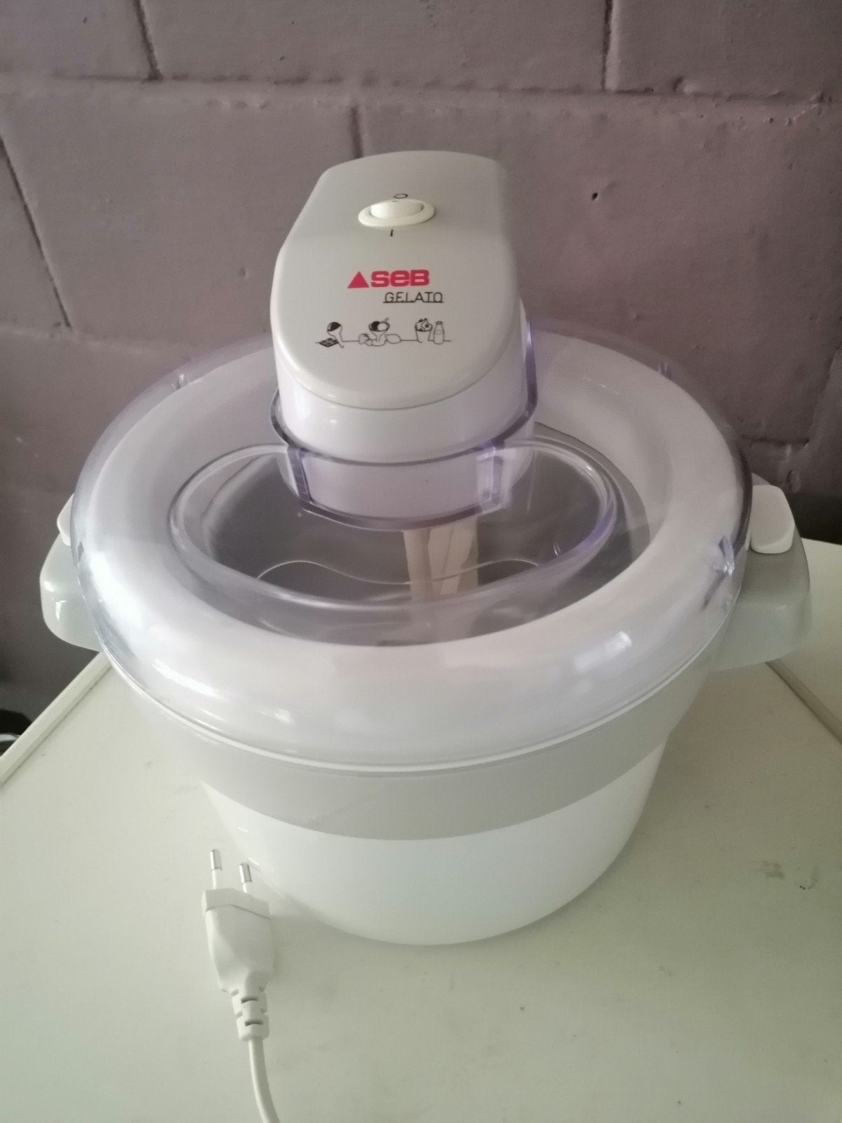 ijsmachine merk seb., Ophalen