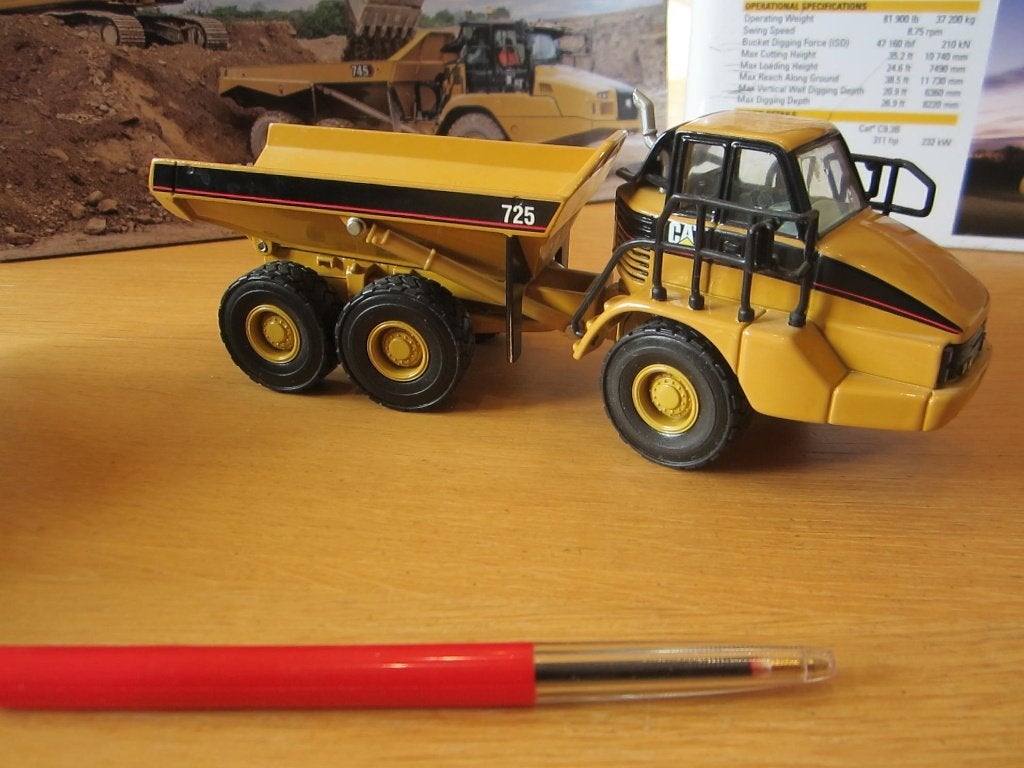 CAT 725, Ophalen of Verzenden, Zo goed als nieuw