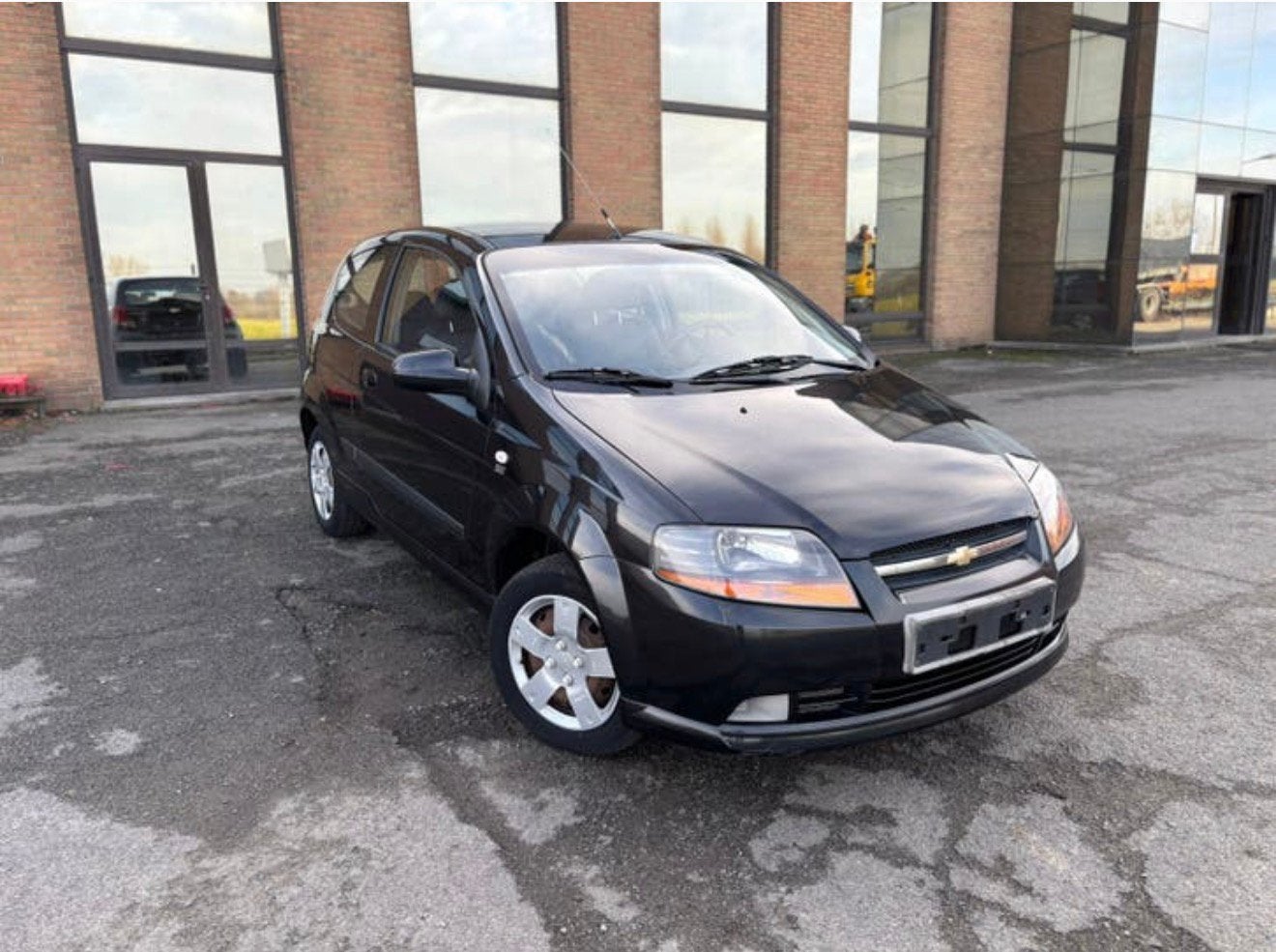 Chevrolet Kalos 1.4 Essence Airco LEZ OK, Auto's, Automaat, Kalos, Zwart, Bedrijf