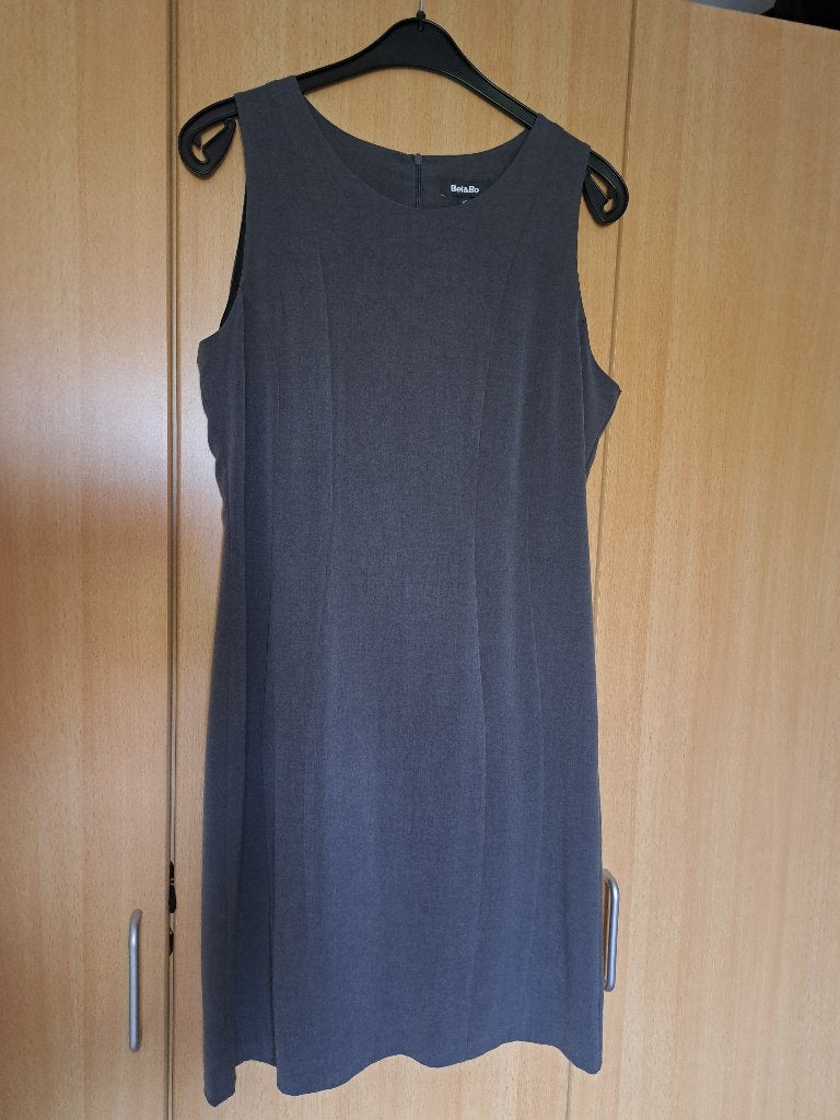Jurk maat 42, Kleding | Dames, Jurken, Ophalen of Verzenden, Zo goed als nieuw, Grijs, Boven de knie