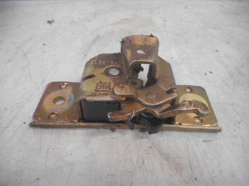 SLOTVANGER ACHTERKLEP Opel Tigra (75) (90387848), Gebruikt, Opel, Opel Automobile GmbH, Kontakt-opel@opel.com