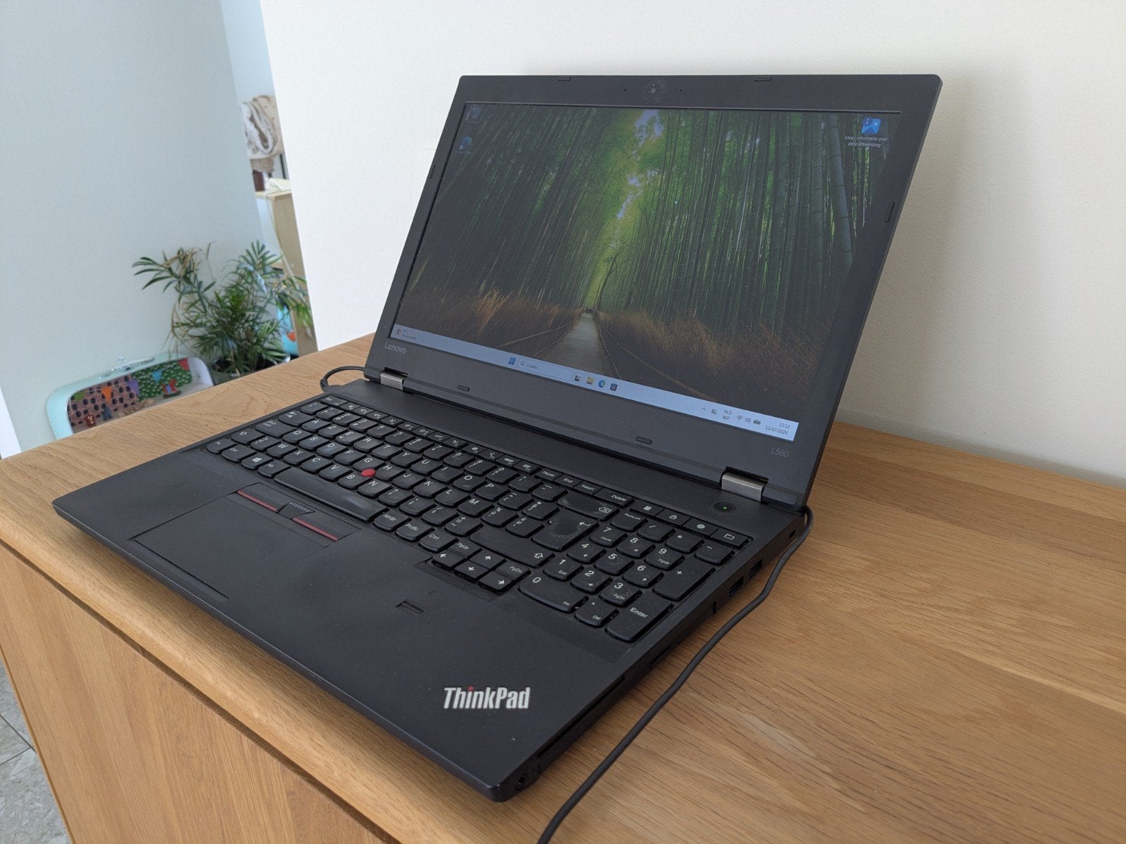 ThinkPad L560 laptop Core I5 - 15,6 inch - Windows 11, Computers en Software, Laptop-opladers, Ophalen, Gebruikt, Lenovo