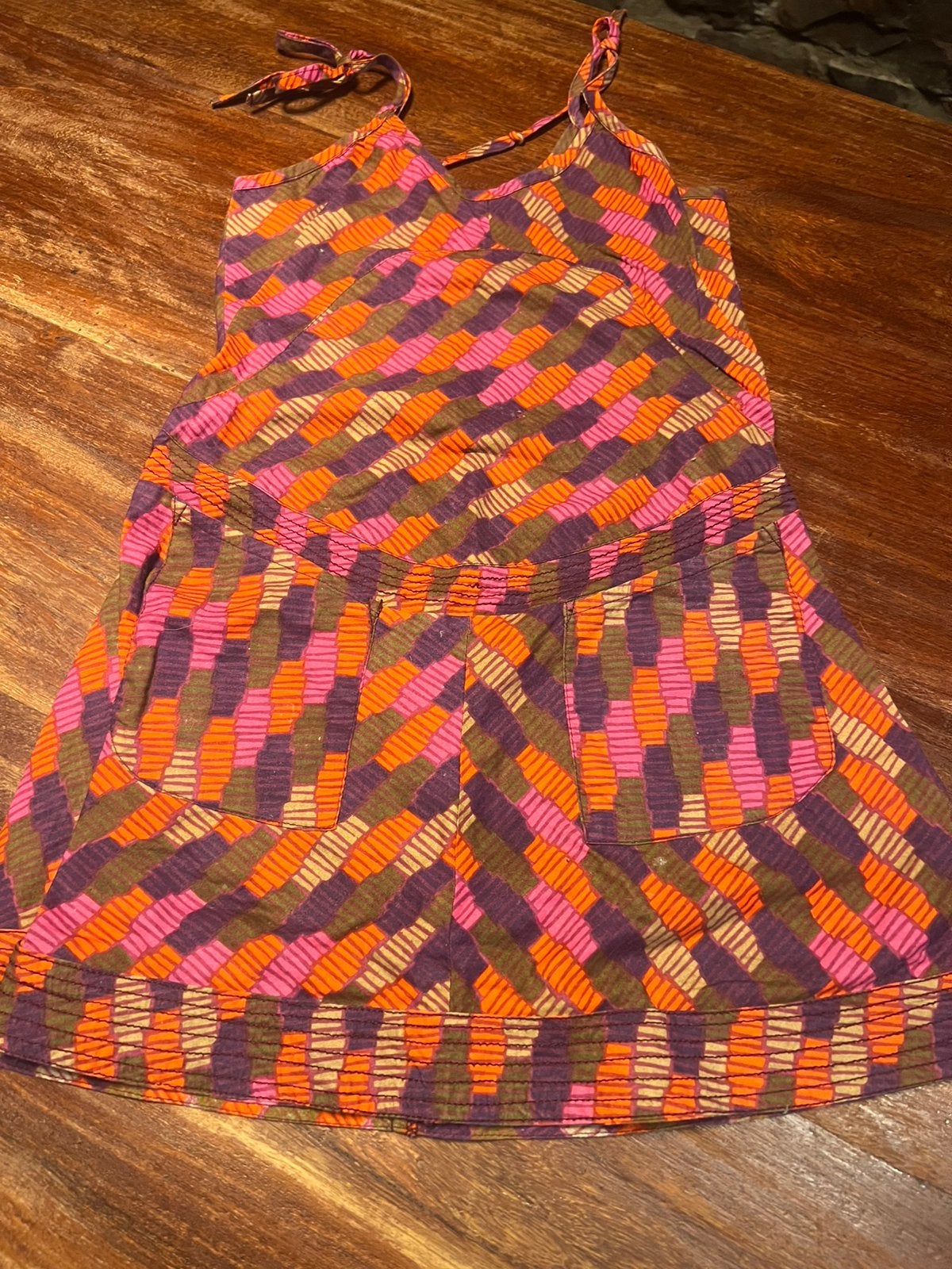 Fairtrade kleedje, zo goed als nieuw, Kinderen en Baby's, Kinderkleding | Maat 128, Ophalen of Verzenden, Zo goed als nieuw