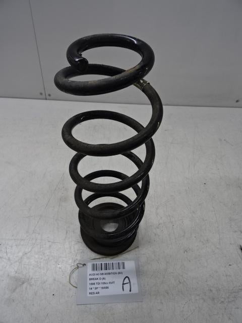 RESSORT DE SUSPENSION ARRIERE Audi A3 (8V1 / 8VK), Utilisé, Audi