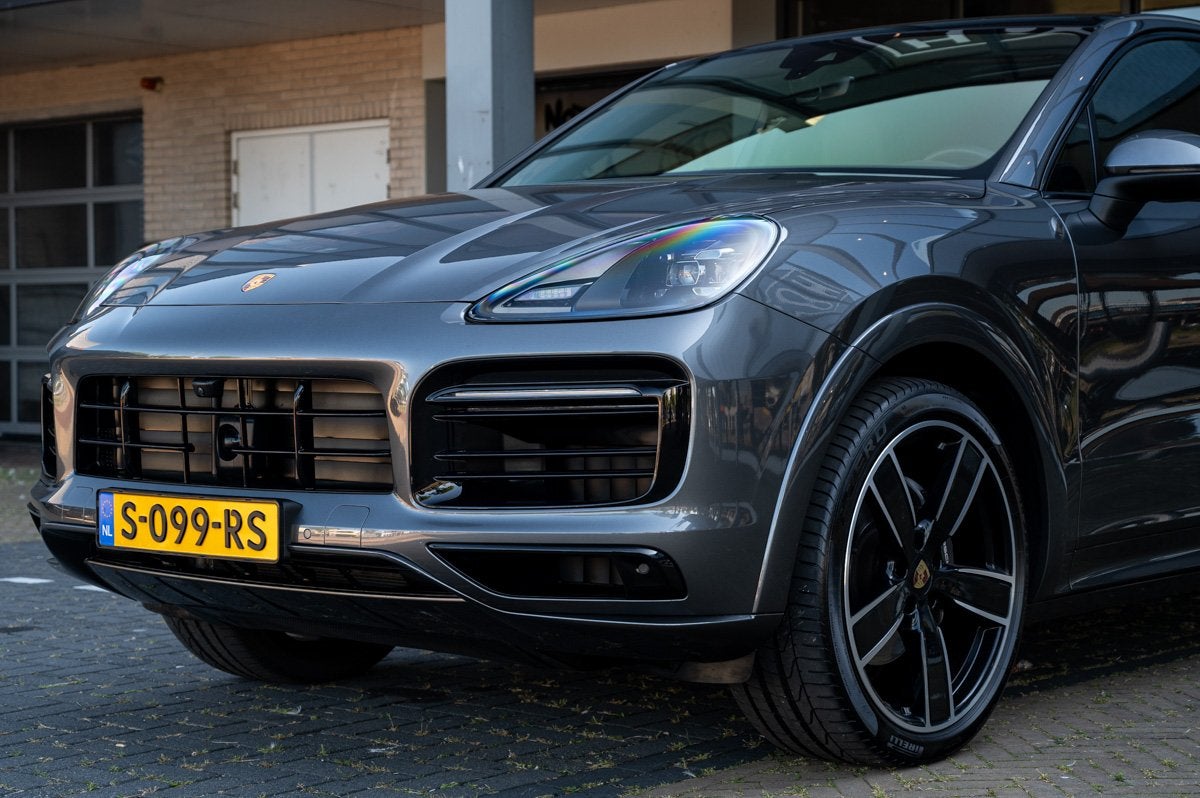 Porsche Cayenne Coupé 3.0 E-Hybrid SportDesign (bj 2022), Auto's, Automaat, 461 pk, Gebruikt, Overige kleuren