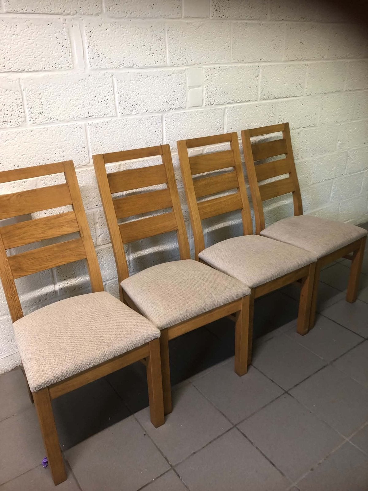 4 stoelen, Maison & Meubles, Autres couleurs, Comme neuf, Enlèvement, Bois