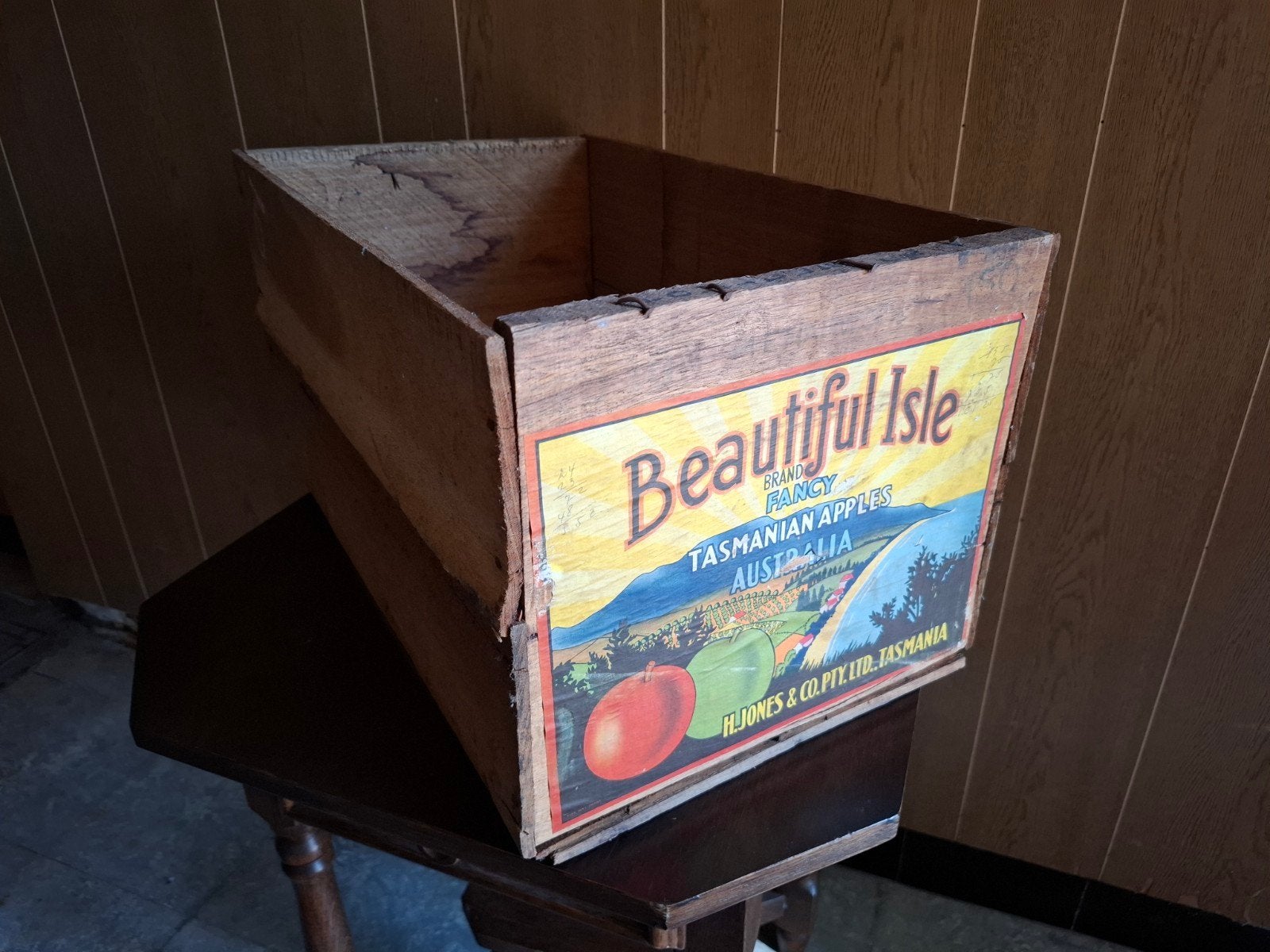 Ancienne caisse à pommes de Tasmanie – Beautiful Isle, Enlèvement