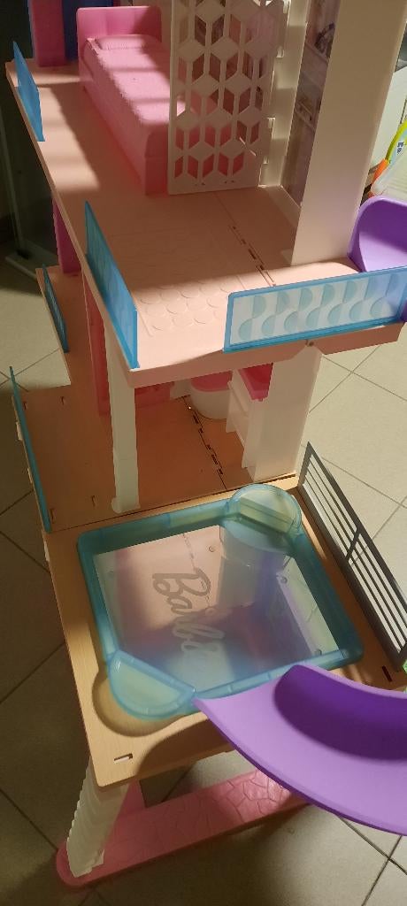 Barbie poppenhuis, Kinderen en Baby's, Ophalen, Zo goed als nieuw, Poppenhuis