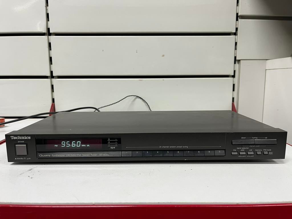Tuner Radio Vintage Technics ST-600L - Excellent état, TV, Hi-fi & Vidéo, Tuners, Utilisé, Enlèvement ou Envoi