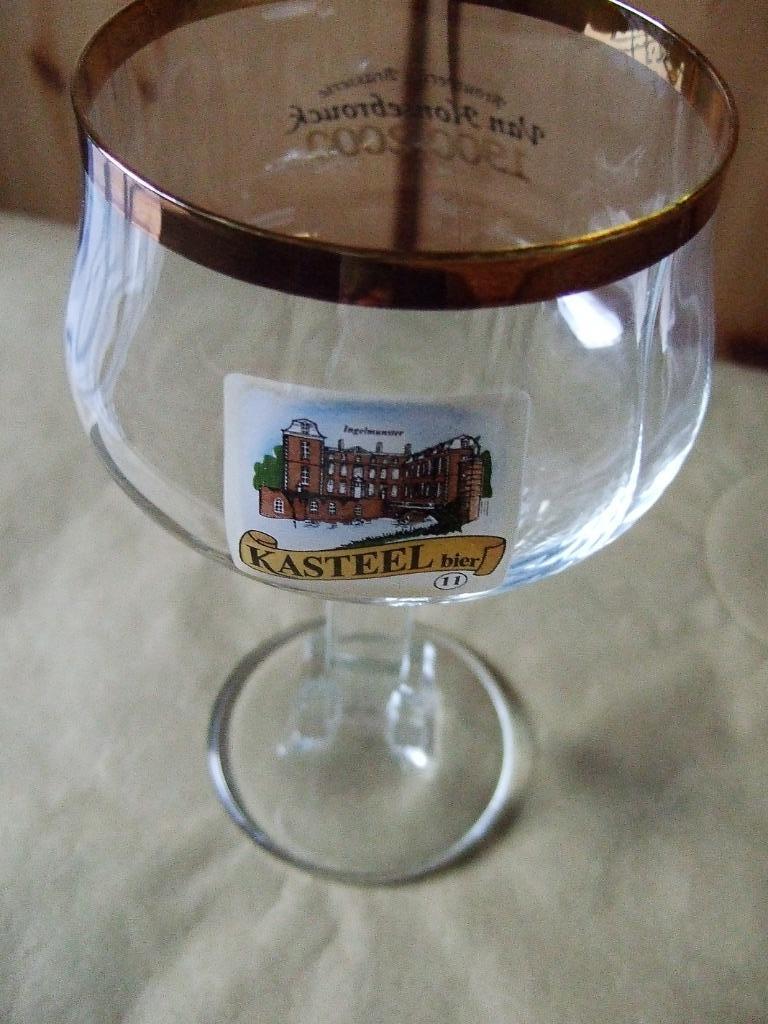 KASTEELBIER bierglas o/voet/Speciale uitvoering, Enlèvement ou Envoi, Neuf, Verre ou Verres, Autres marques