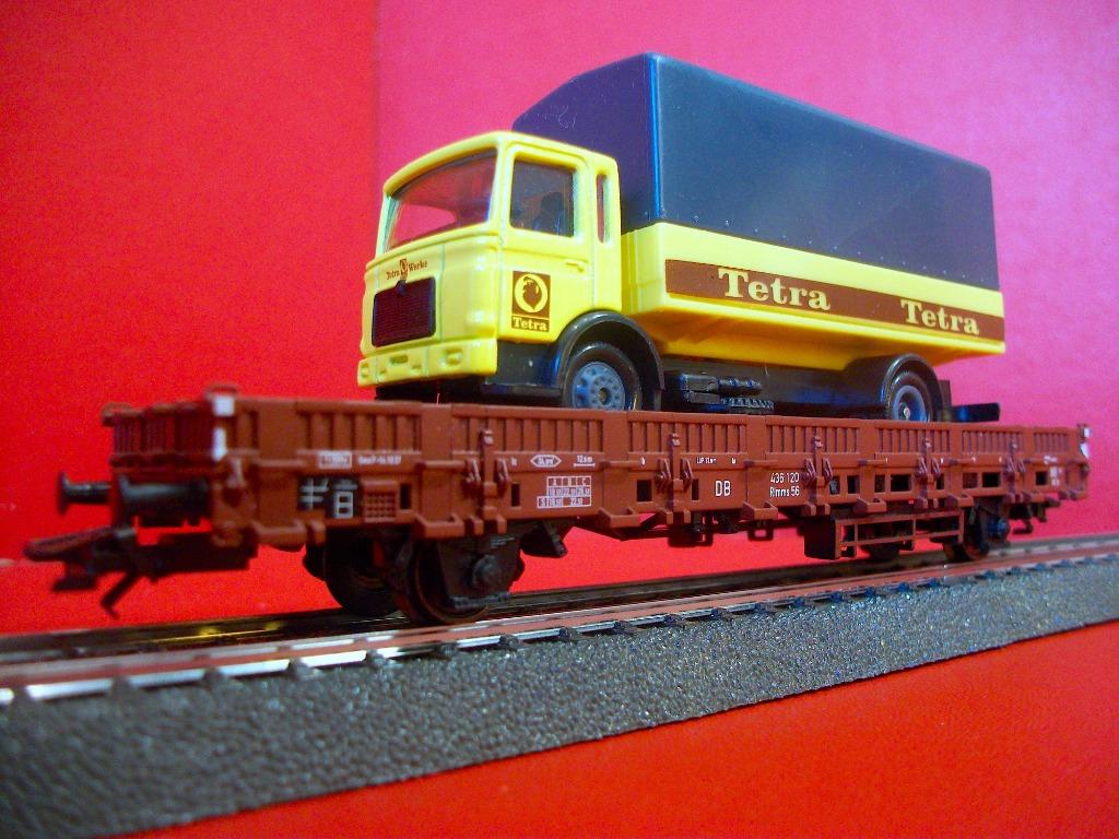 MÄRKLIN - TRIX - Grote platformwagen met dekzeil, Gelijkstroom, Wagon, Ophalen of Verzenden, Märklin