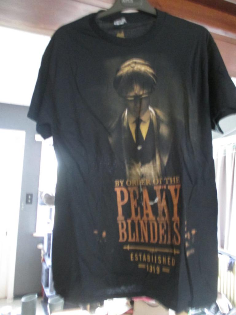t-shirt The Peaky Blinders Thomas Shelby zwarte kleur, Verzamelen, Film en Tv, Ophalen of Verzenden, Nieuw, Tv, Kleding