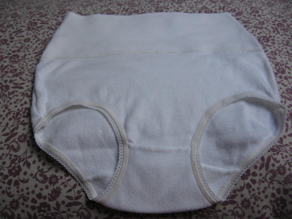 Culotte gainante ventre en 100 coton de couleur blanche. Por, Enlèvement ou Envoi, Blanc, Autres types
