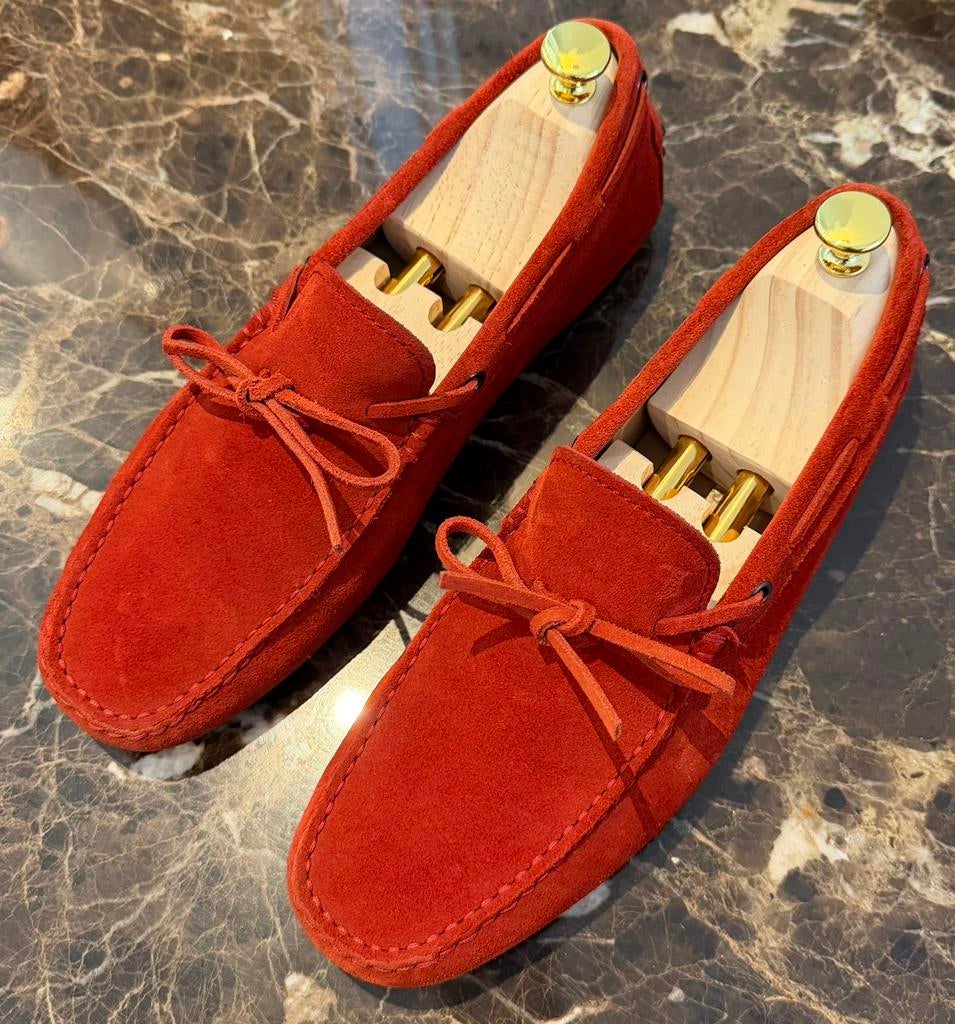 Tod's Gommino Loafers Driving Shoes Rood Suède maat 41, Overige kleuren, Ophalen of Verzenden, Tod's, Espadrilles of Moccasins