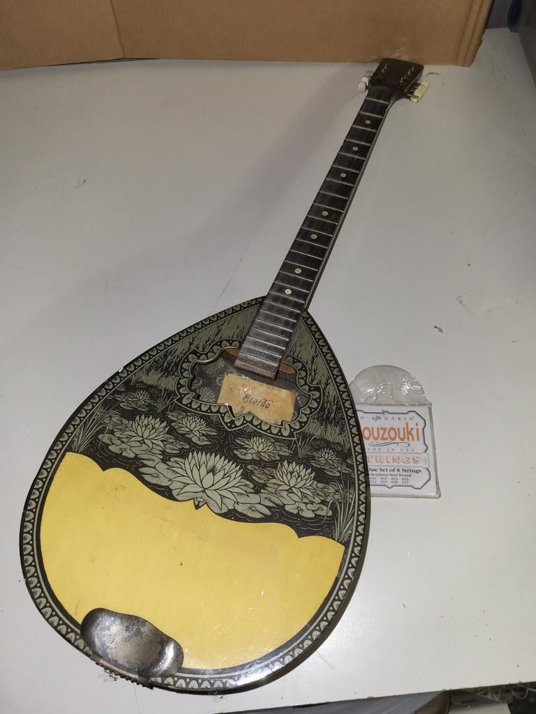 Bouzouki 8 cordes en bon état, Musique & Instruments, Enlèvement ou Envoi, Comme neuf