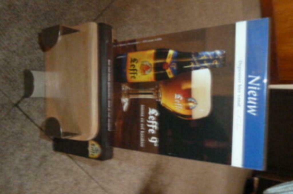 # houten bier viltjes houder / tafel reclame LEFFE, Ophalen of Verzenden, Nieuw, Overige typen, Leffe