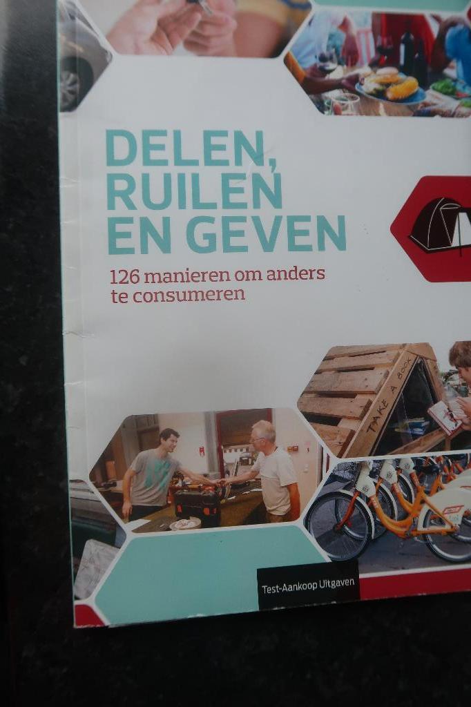 boek: delen, ruilen en geven Test-aankoop, Ophalen of Verzenden, Zo goed als nieuw, Test-aankoop