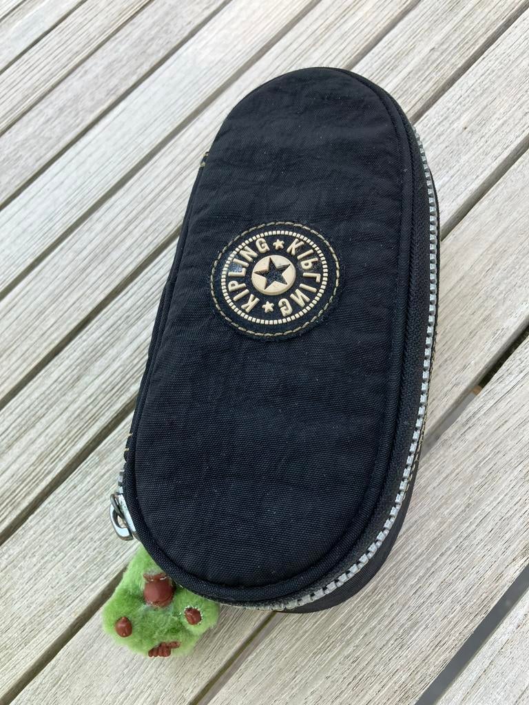 Trousse à crayons et sacoche Kipling avec monkey, Bijoux, Sacs & Beauté, Sacs | Cartables, Enlèvement ou Envoi, 30 à 40 cm, Utilisé