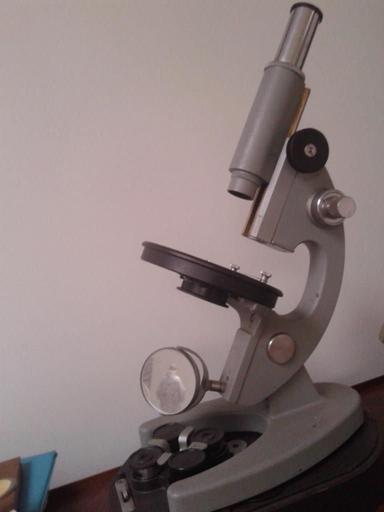 Microscoop MBU-4, Ophalen, Gebruikt, 400x tot 1000x, Biologische microscoop