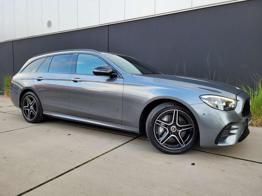 Mercedes-Benz E 300 de T *AMG LINE*NIGHTPAKKET*CAMERA*BURME, Auto's, Mercedes-Benz, 0 min, Zwart, 0 kg, 5 deurs
