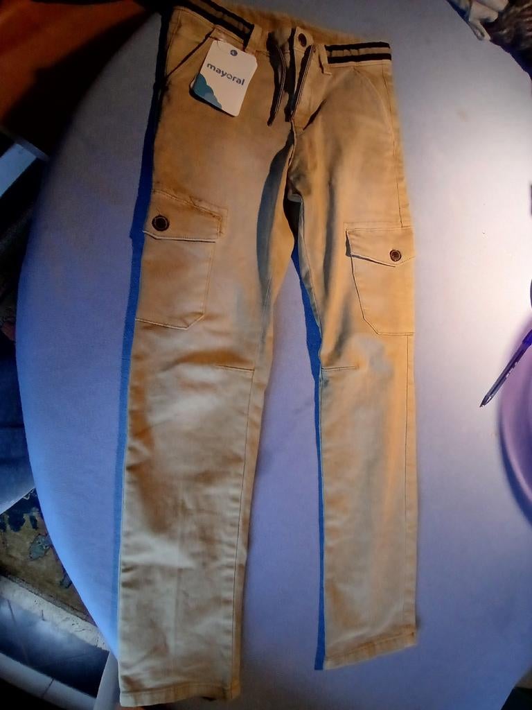 NIEUW + LABELS. heel mooie broek MAYORAL 8J, Broek, Verzenden, Nieuw, MAYORAL