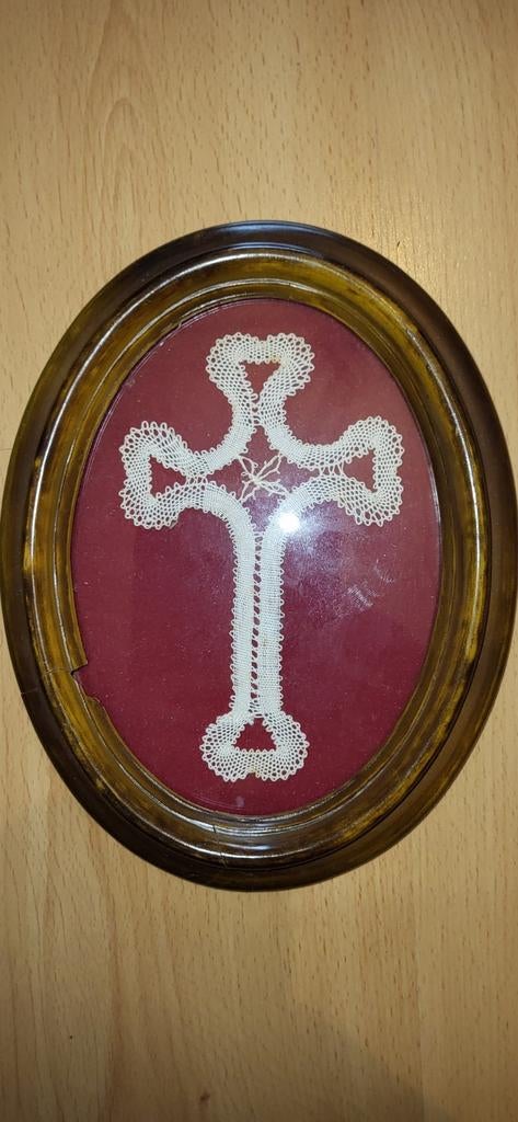 Antieke kanten kruis, Antiek en Kunst, Antiek | Religieuze voorwerpen, Ophalen of Verzenden