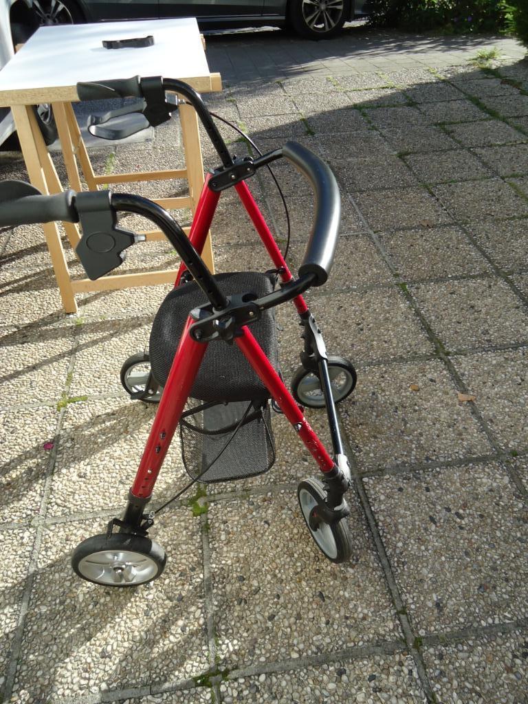 Rollator 4 roues avec siège, pliable, bordeaux BOSTON, Enlèvement, Pliable, Comme neuf