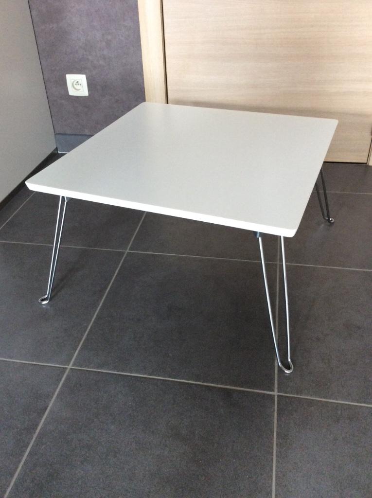 Nieuw moderne  bijzettafel, Huis en Inrichting, Vierkant, Nieuw, Modern, Overige materialen