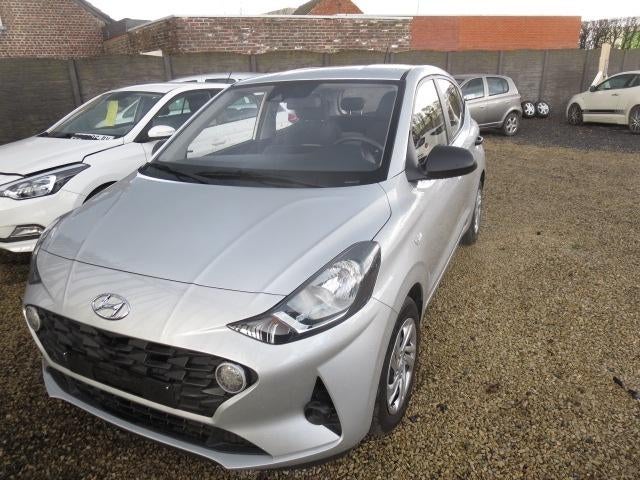 HYUNDAI I 10   1000 CC MET AIRCO BWJ 2023, Autos, Argent ou Gris, Achat, Euro 6, Boîte manuelle