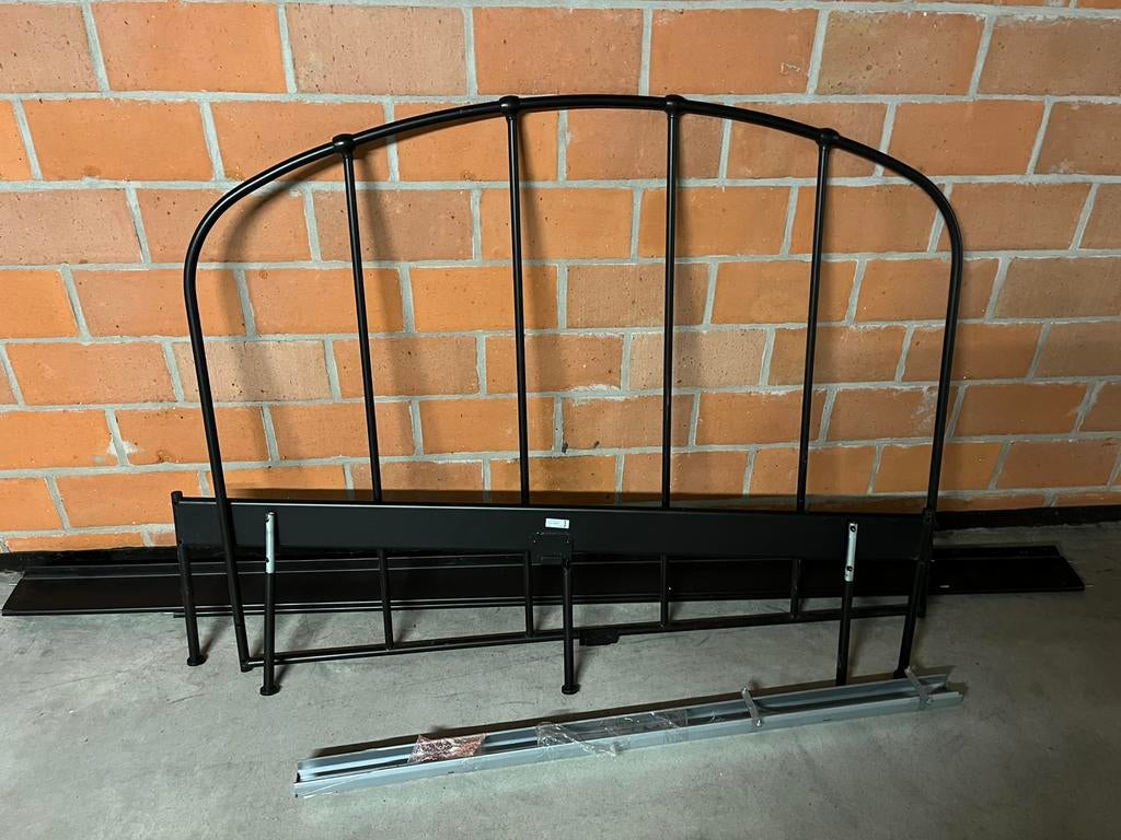 Zwart staal IKEA Hallingby bedframe, tweepersoons., Huis en Inrichting, Ophalen, Gebruikt, Zwart, Tweepersoons