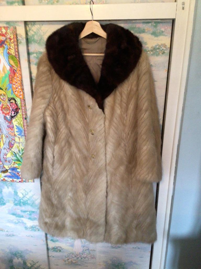 Manteau fourrure vison blanc, Enlèvement ou Envoi, Comme neuf, Taille 42/44 (L), Blanc