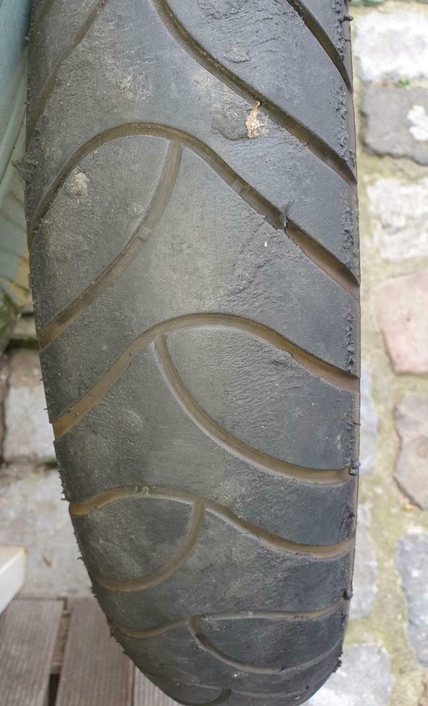 110/70ZR17 Michelin Pilot road motorfiets voorband, Ophalen of Verzenden, Gebruikt