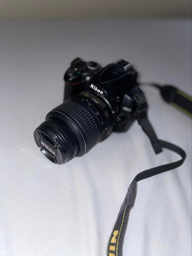 Nikon D5000 + Lens & Lader, Enlèvement, Utilisé