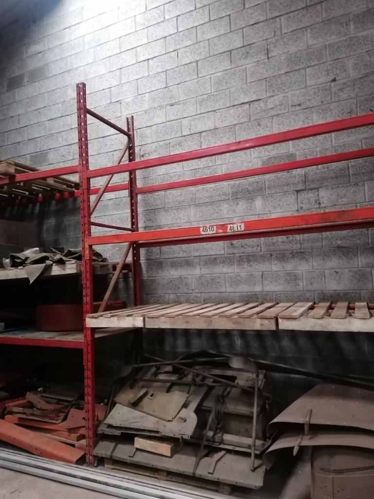 ETAGERES SOLIDES EN FER, Enlèvement, Utilisé