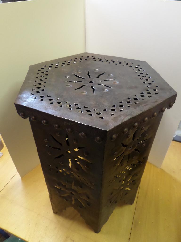 Marokkaanse tafel, Huis en Inrichting, Ophalen, Minder dan 50 cm, 50 tot 75 cm, Zo goed als nieuw