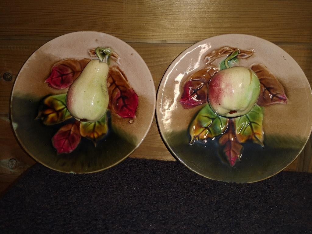 2borden barbotine majolica keramiek zeer goede staat, Antiek en Kunst, Antiek | Keramiek en Aardewerk, Ophalen of Verzenden