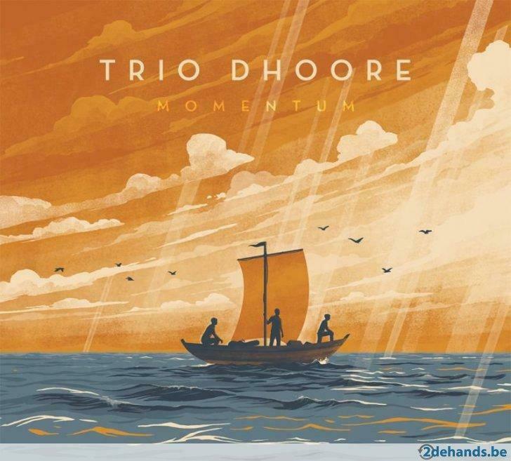 CD Trio Dhoore - Momentum