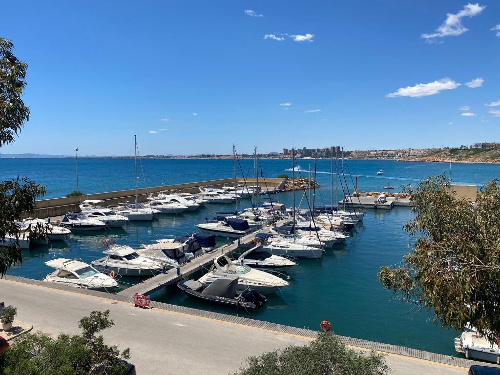 villamartin luxe app 3 slpk 3 zwenbaden airco, Dorp, Costa Blanca, Appartement, Wasmachine