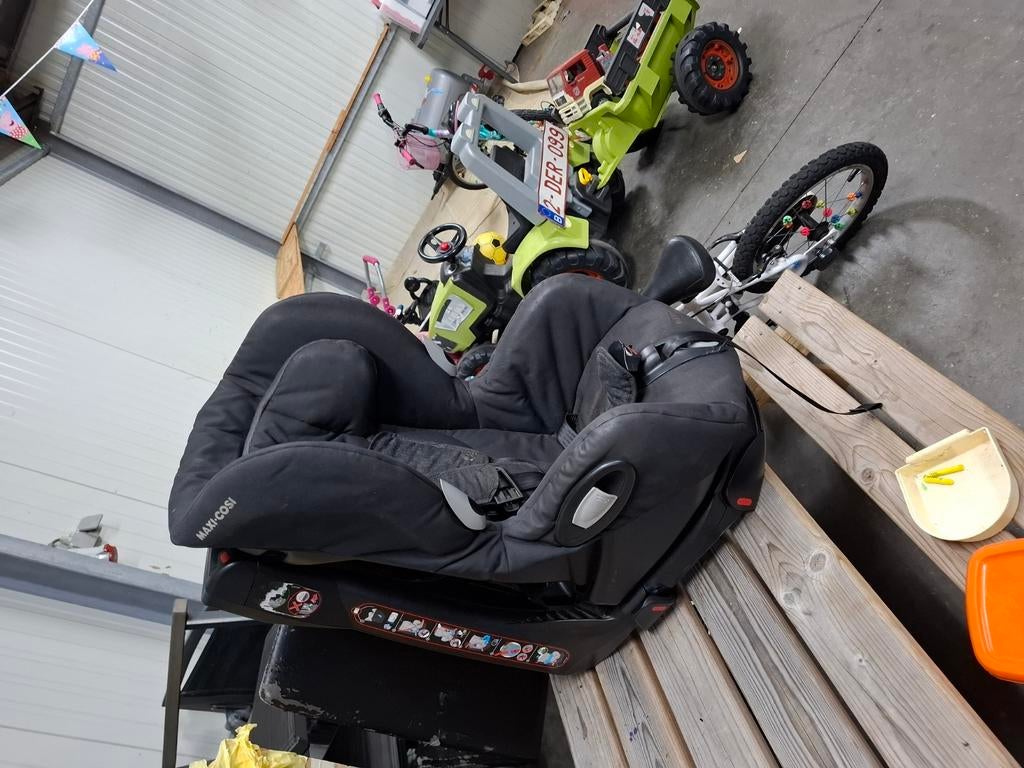 Maxicosi Autostoel van Maxi cosi.
Draaibaar in 2 richtingen., Enlèvement ou Envoi