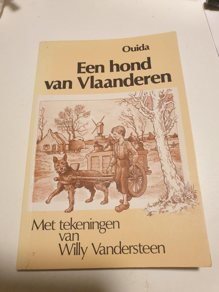 Een hond van vlaanderen. Illustraties Willy Vandersteen, Enlèvement ou Envoi, Comme neuf