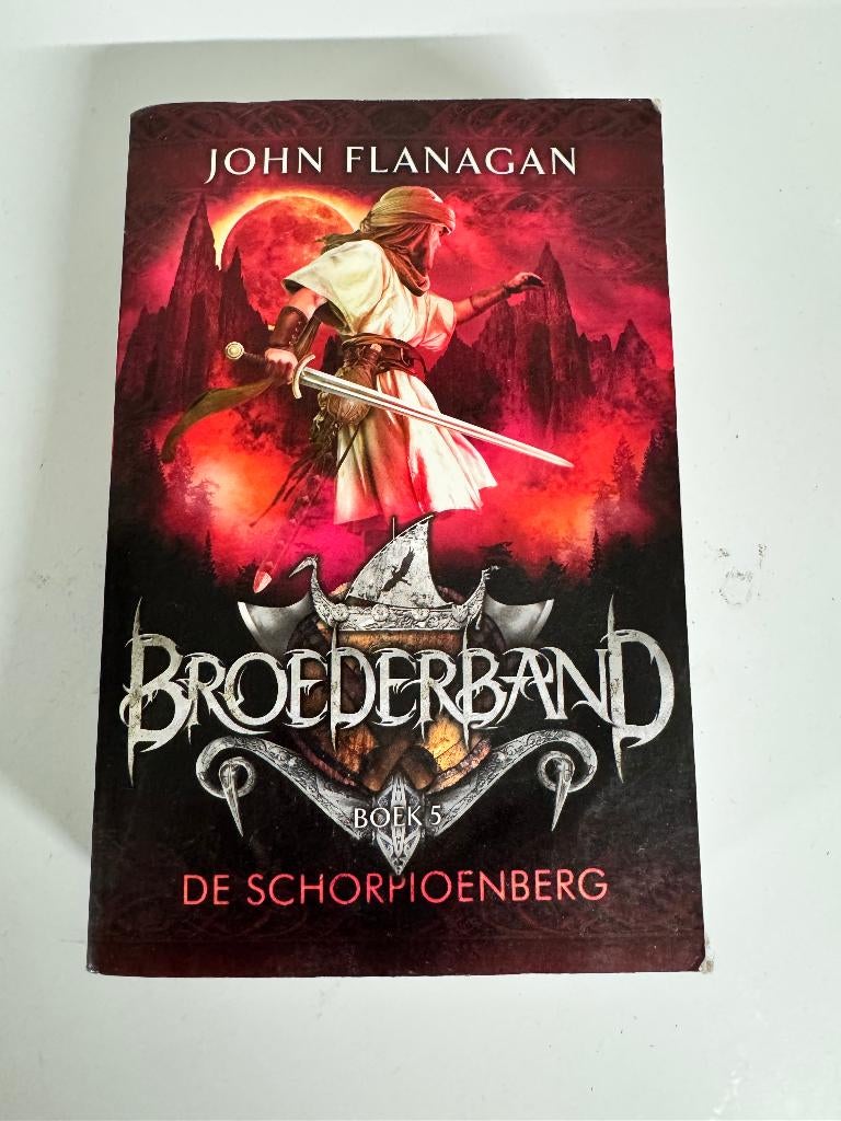 Broederband - De Schoerpioenberg, Boeken, Ophalen, Gelezen, John Flanagan