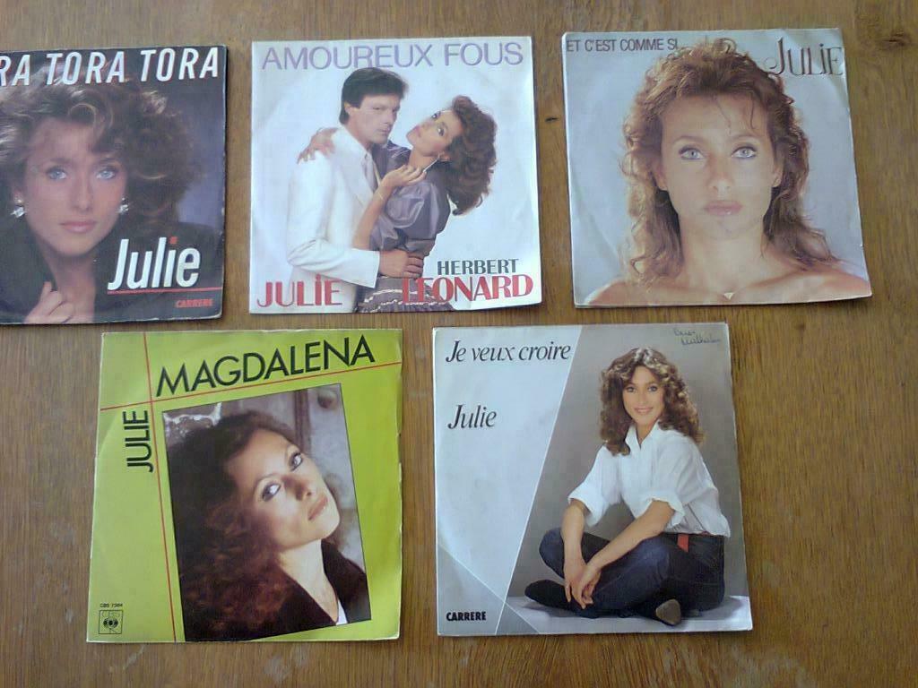 Lot singles Julie, Enlèvement ou Envoi