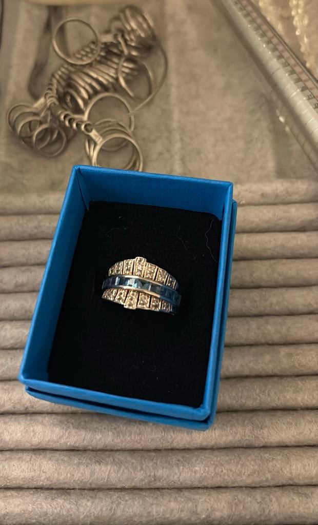 Dames groot ring- blauwe topaz en white topaz, Handtassen en Accessoires, Ringen, 20 of groter, Blauw, Ophalen of Verzenden, Zo goed als nieuw