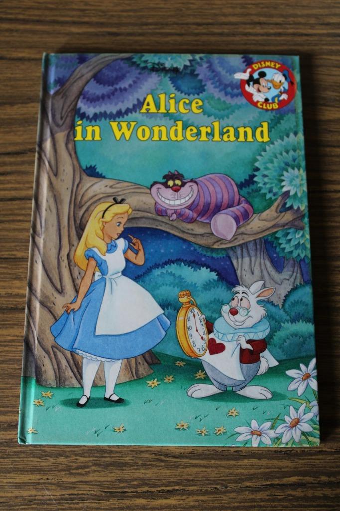 Disney boekenclub Alice in wonderland (boek en cd), Boeken, Kinderboeken | Jeugd | onder 10 jaar, Gelezen, Walt Disney, Ophalen of Verzenden