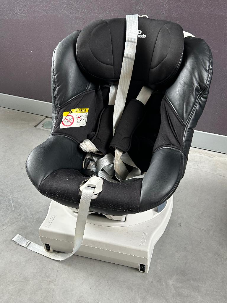 Handige draaibare autostoel voor in de auto, Kinderen en Baby's, Autostoeltjes, 0 t/m 18 kg, Verstelbare rugleuning, Zo goed als nieuw